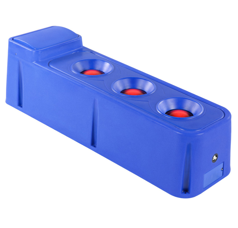 Blauwe LLDPE vee-auto-watermachine met ingebouwde temperatuurregeling voor runderen schapen paarden 100-120L/min stroom