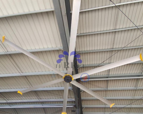 Industriële plafondventilator met 6 stuks legeringsbladmateriaal voor 1400m2 dekking en laag geluid