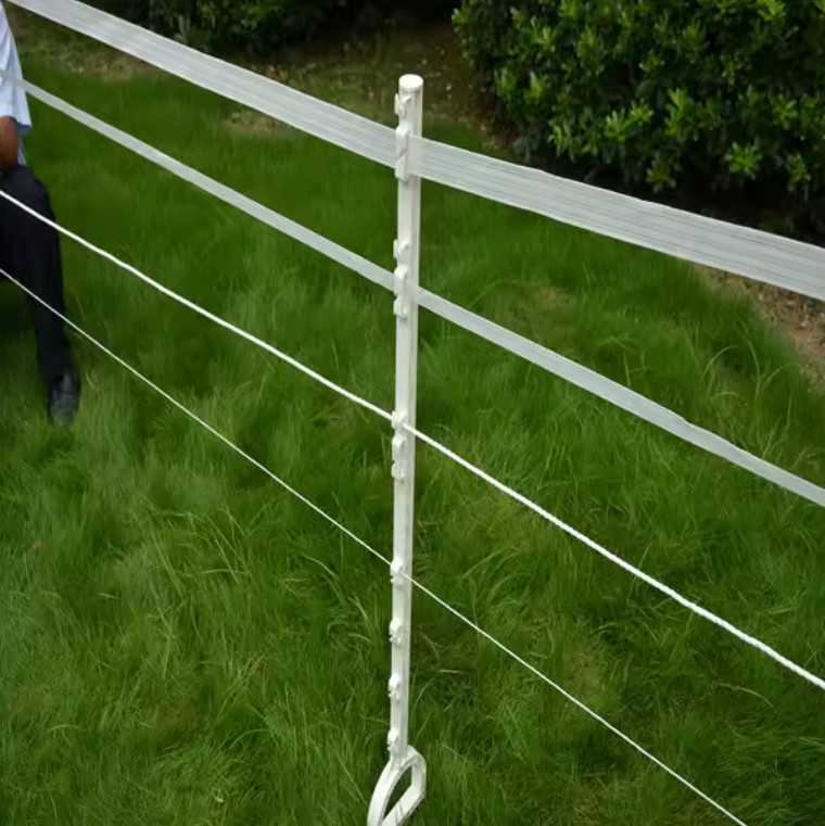 Plastic elektrieke hekpalen met waterdichte eigenschappen en 20pcs per karton verpakking en ongecoate frame